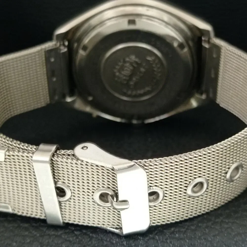 Vintage 1979 Orient Automatic Mens Silver Watch W/daydate & Gold accents - Picture 2 of 10